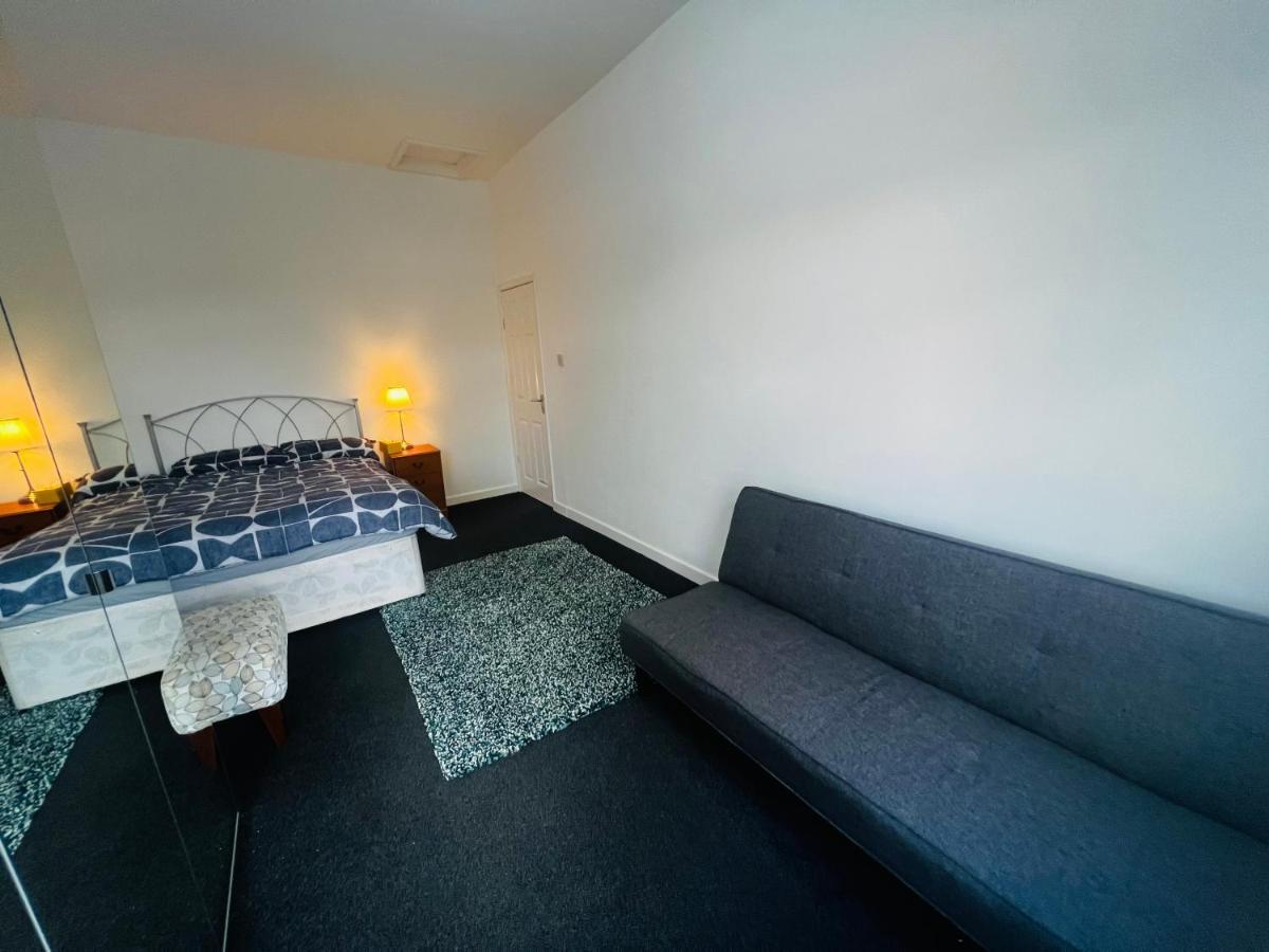 Liberty Inn Room With Sharing Toilet And Kitchen Liverpool Eksteriør billede