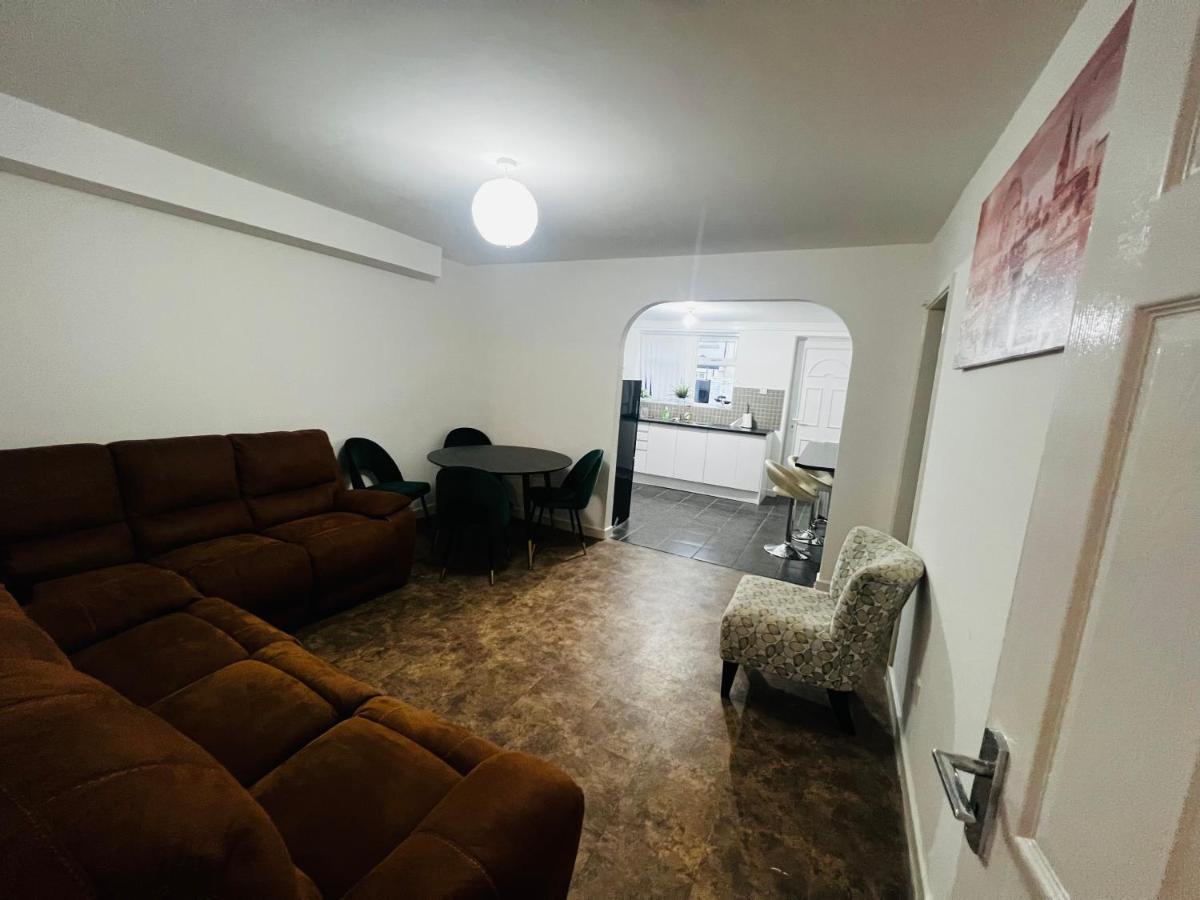 Liberty Inn Room With Sharing Toilet And Kitchen Liverpool Eksteriør billede